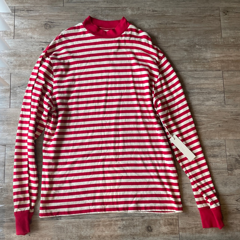 FOG red and white striped long sleeve shirt
Never worn 
Size: M